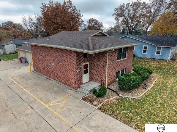 2916 N Cotner Blvd, Lincoln, NE 68507