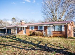 201 Celeste Eufola Rd, Statesville, NC 28677