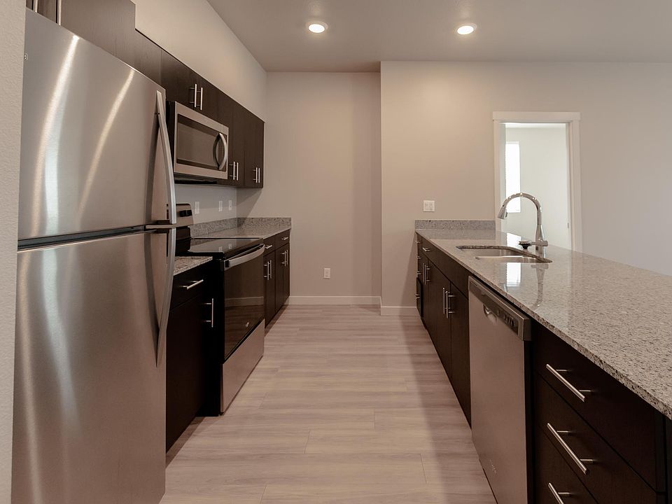 2x2 Kitchen