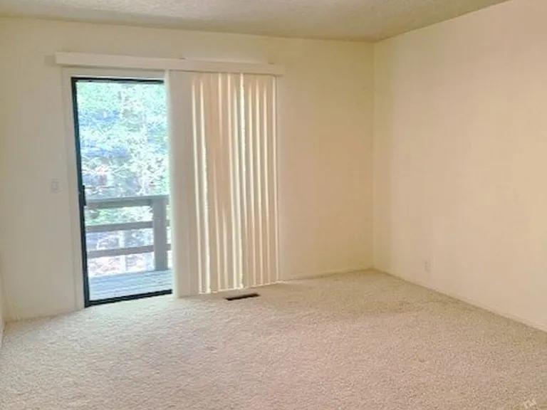 4 Lonjeta Ln — Photo 8