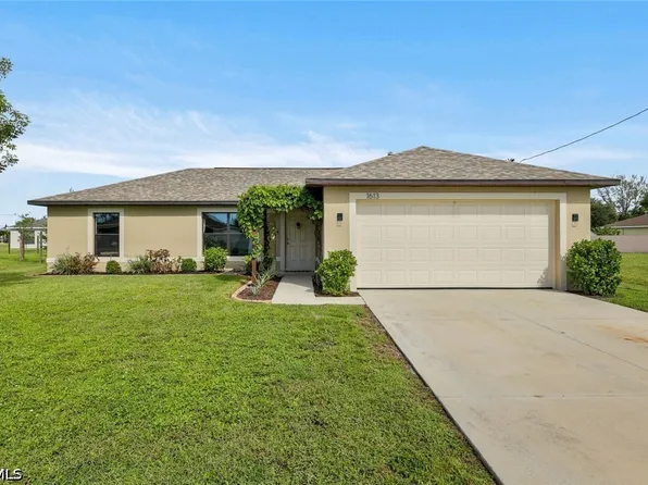 1613 SW 17th Ave, Cape Coral, FL 33991