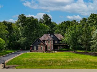 63 Oak Creek Dr, Yorkville, IL