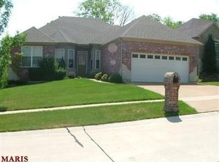 4682 Ashley Ct, Saint Louis, MO 63128