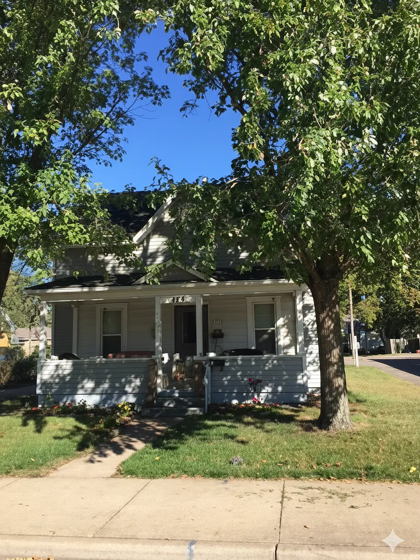 4 bed, 1.0 bath, $350 — Photo 1