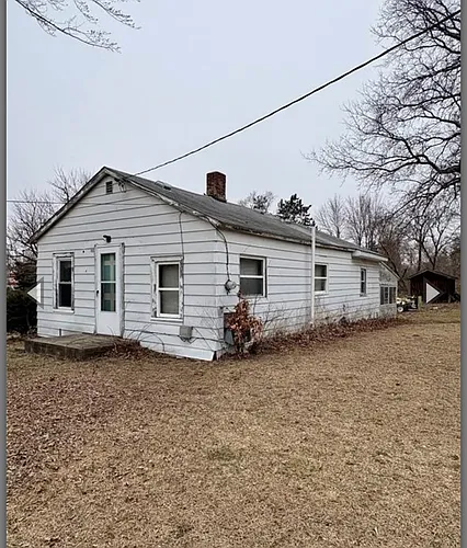 203 E North St Photo 1
