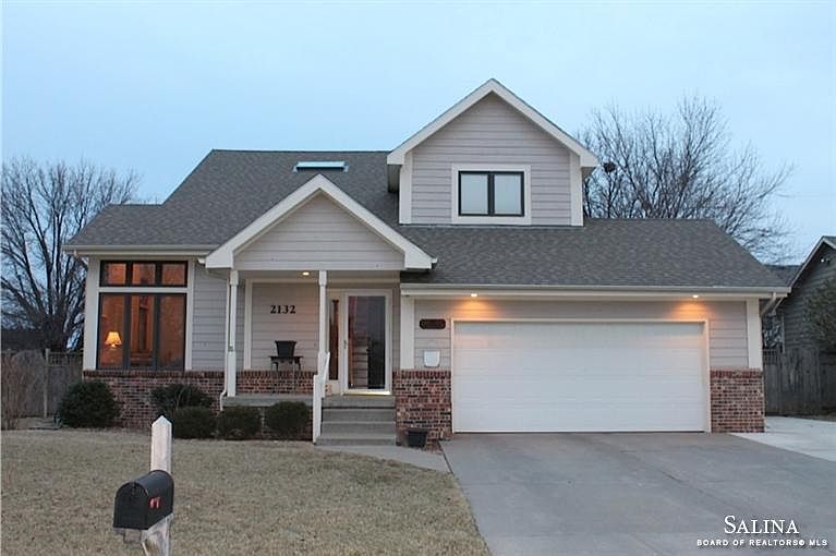 1st image of 2132 Village Ln