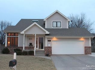 2132 Village Ln, Salina, KS 67401