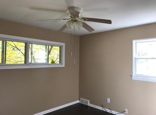 33 Idlewild Rd, Edison, NJ 08817