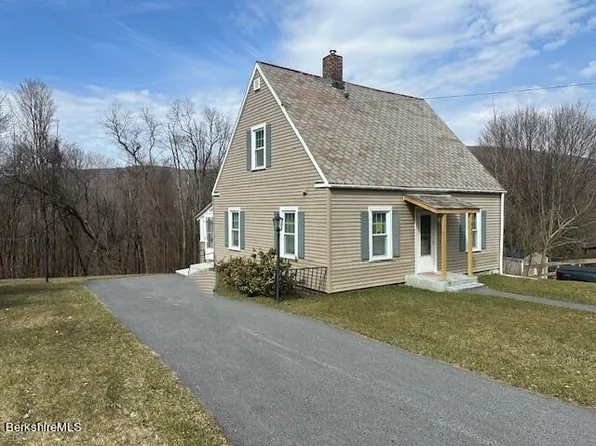 271 Notch Rd, North Adams, MA 01247