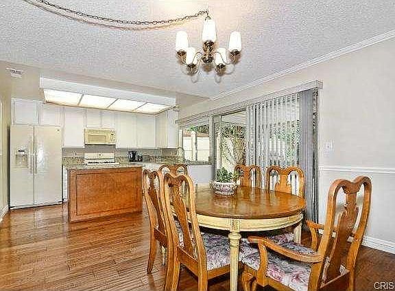 4th image of 22756 Hartland St