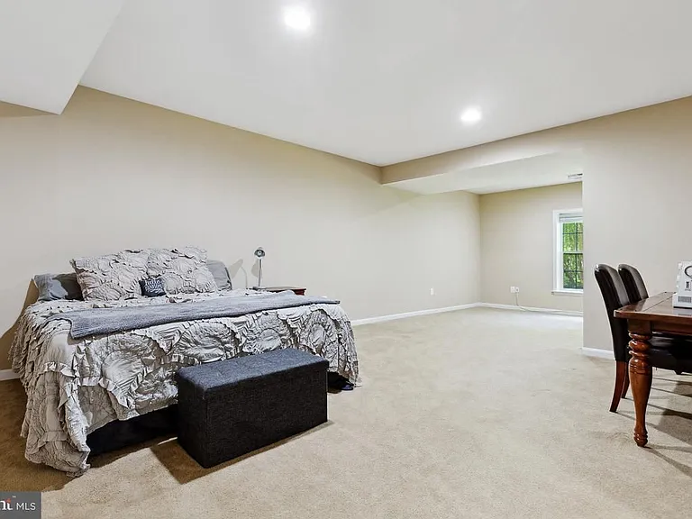 17205 Dewpoint Pl — Photo 41