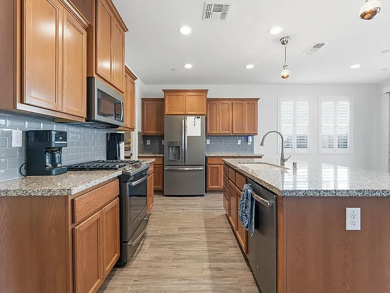 355 Marigold Dr — Photo 15