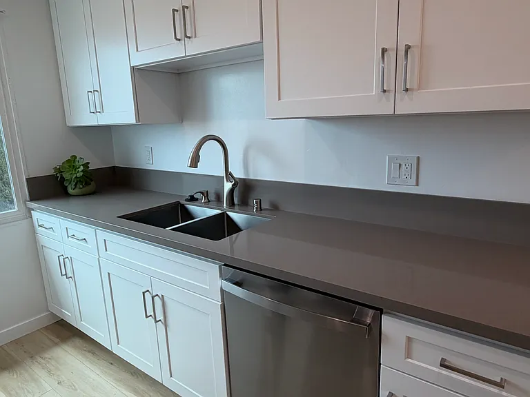 1161 N Hobart Blvd — Photo 24