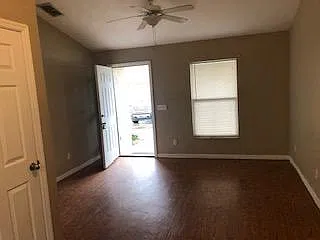 2 bed, 850 sqft, $1,400 — Photo 3