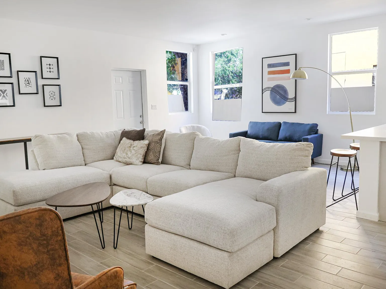 1 bed, $1,000 — Photo 4