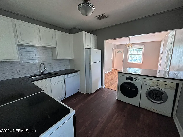 1115 McDuff Ave S — Photo 7