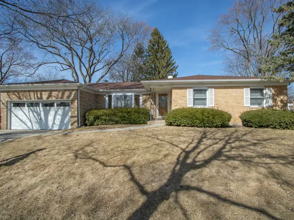 1312 E Dorothy Dr, Palatine, IL 60074
