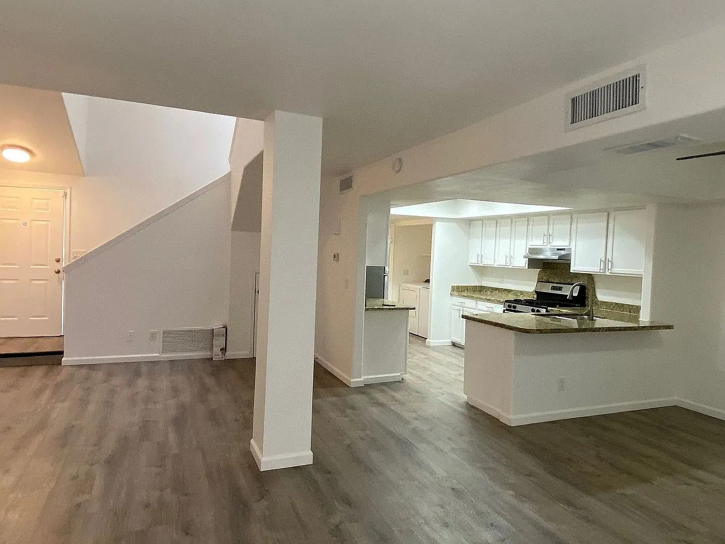 Welcome to Colonia Apartment Homes - Tempe Living! — Photo 4