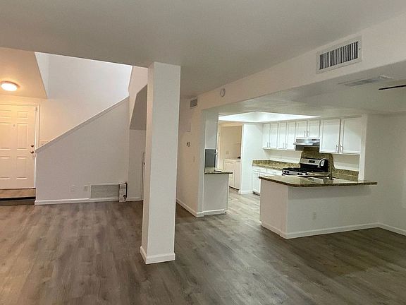 4th image of 2365 W Garden Dr
