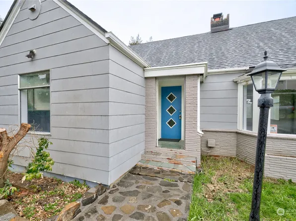 412 Fir Street NE, Ilwaco, WA 98624
