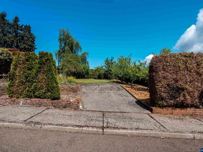 Champlain Ct NW, Salem, OR, 97304