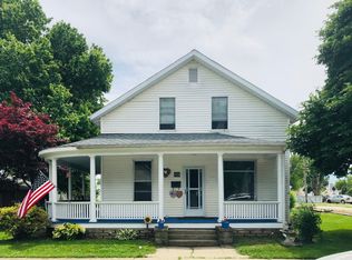108 W Palm St, Roodhouse, IL 62082