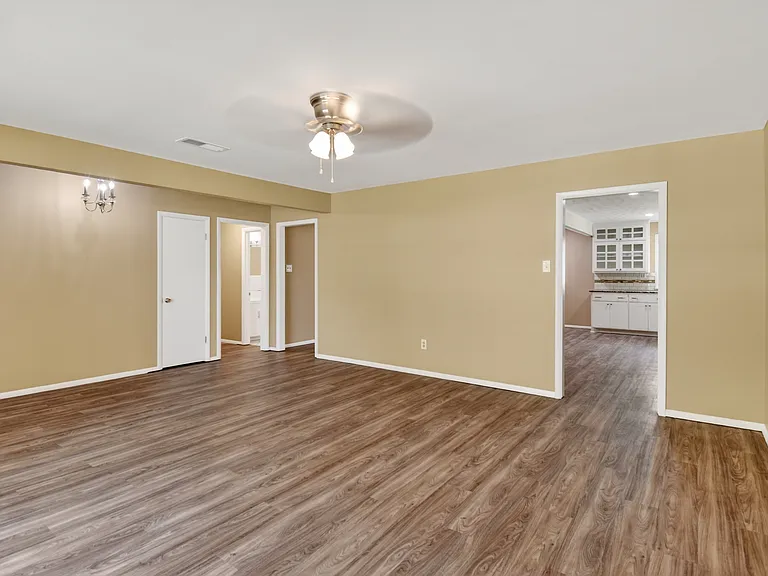 1 Tanglewood Ct — Photo 8