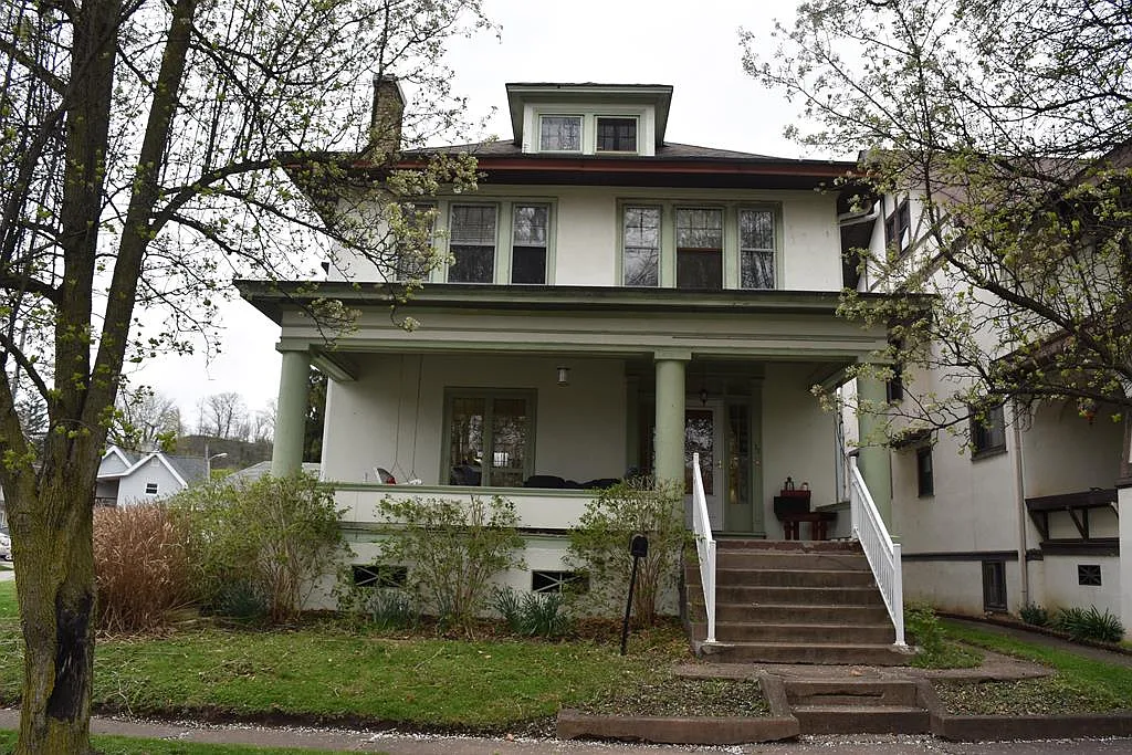 *22 Laurel Ave photo 1