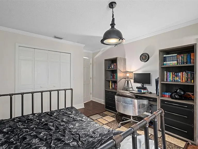 2214 Earleaf Ct — Photo 33