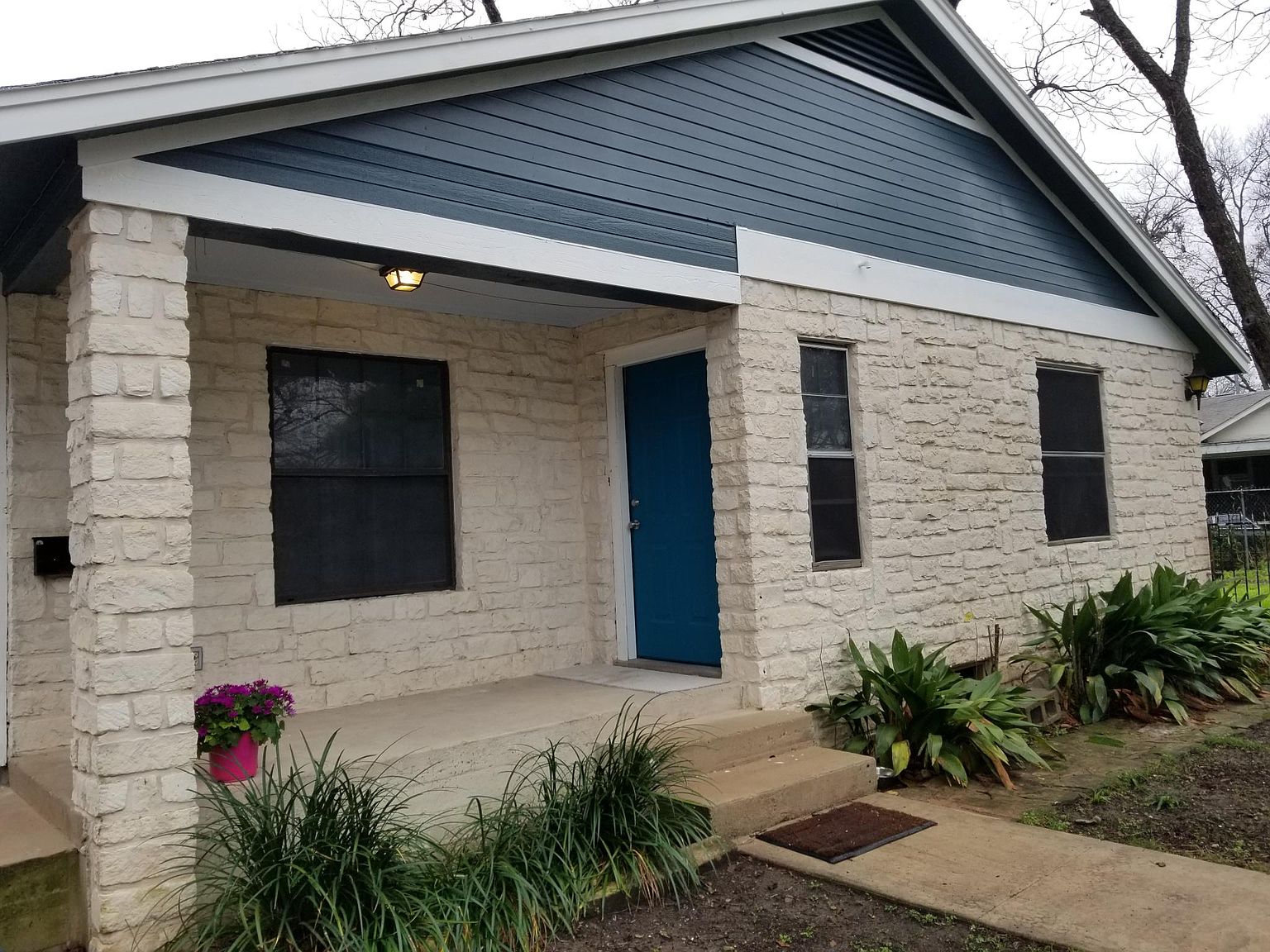 2113 Haskell St, Austin, TX 78702 Zillow