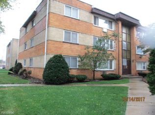 8210 S Jeffery Blvd APT 1, Chicago, IL 60617
