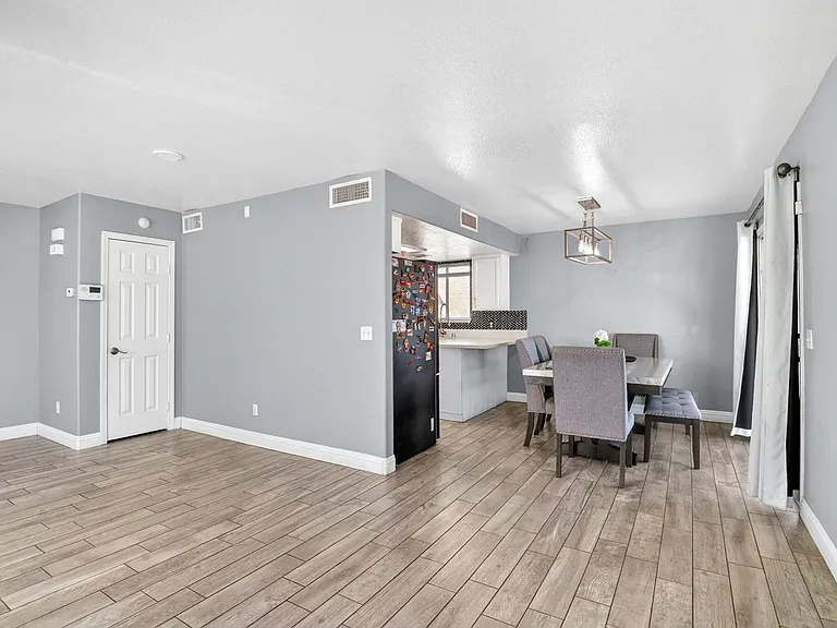 7520 Bowles Dr — Photo 3