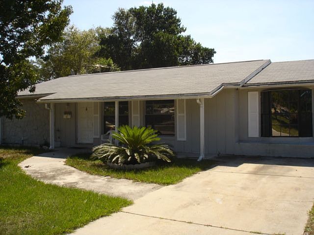 1st image of 8334 Drycreek Dr