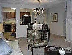 VIEWS OF DINING ROOM AREA!