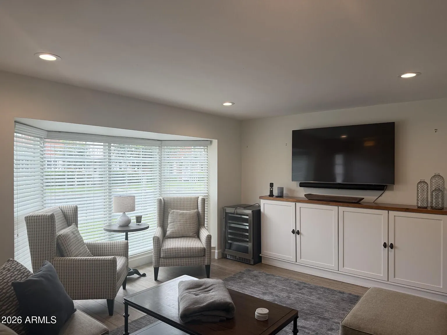 2 bed, 2.5 bath, 1386 sqft, $3,500 — Photo 2