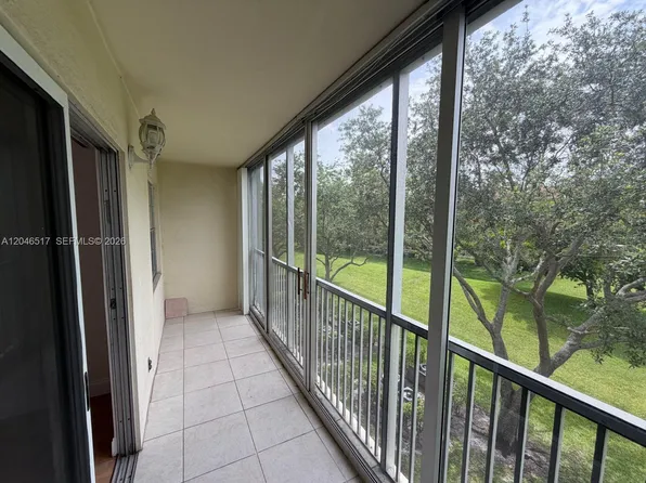 13355 SW 9th Ct APT 317H, Hollywood, FL 33027