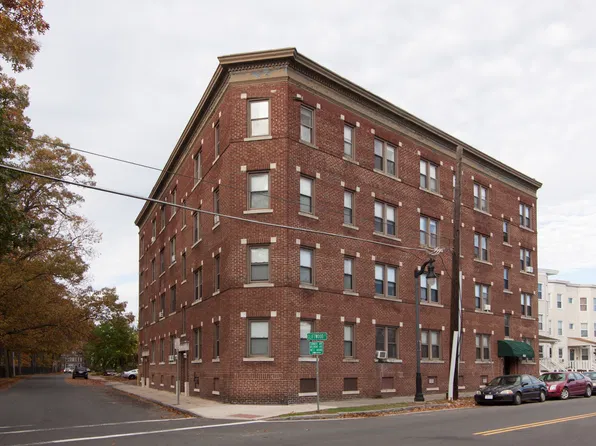 101 Cliftwood St APT 2, Springfield, MA 01108
