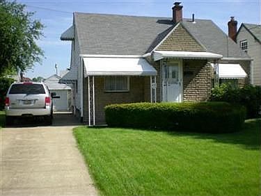 1st image of 1352 E Boston Ave