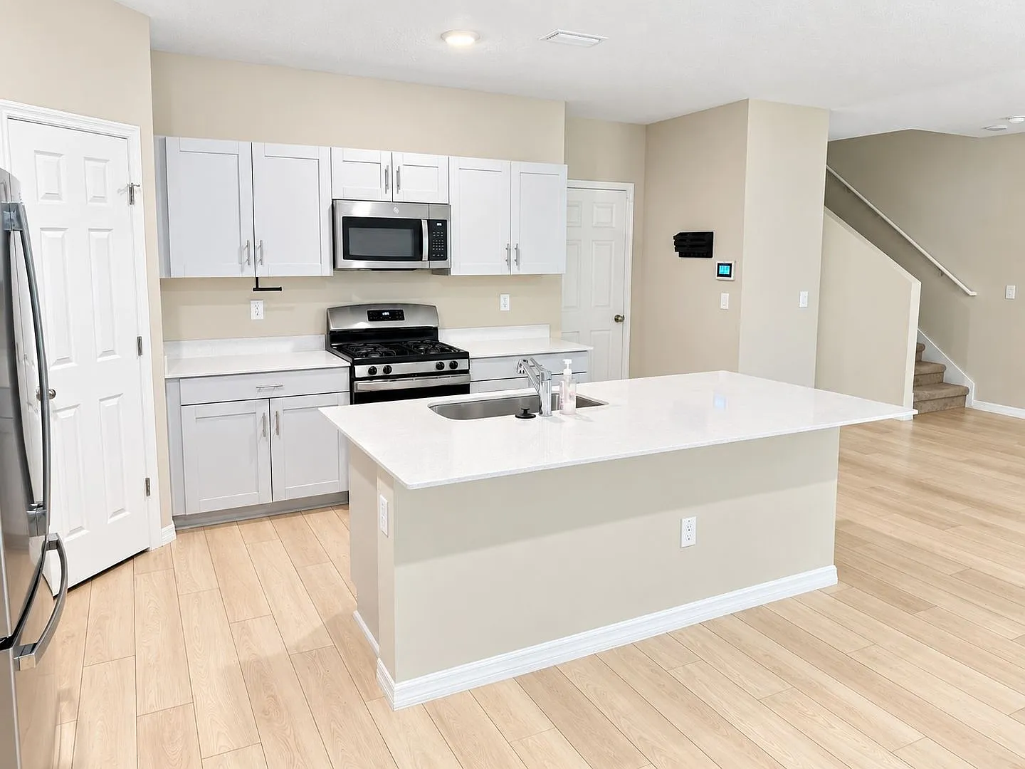 4BR Home | Waterset Community | Apollo Beach — Photo 4