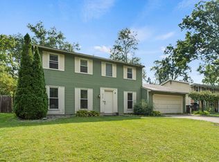 1916 Kendawa Dr, Fort Wayne, IN 46815