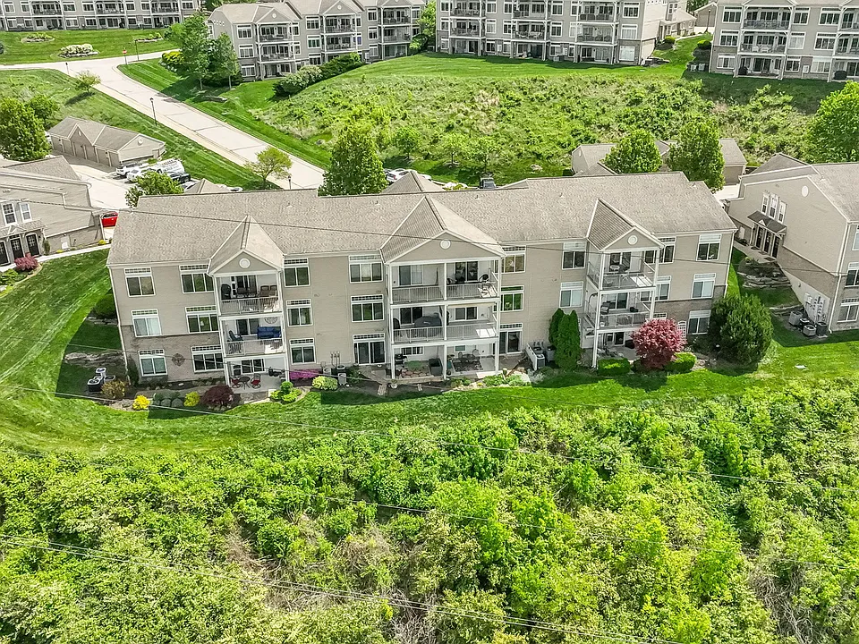 323 Skyview Ct