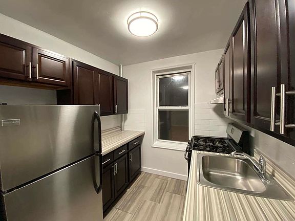 2nd image of 6601 Broadway APT 3L