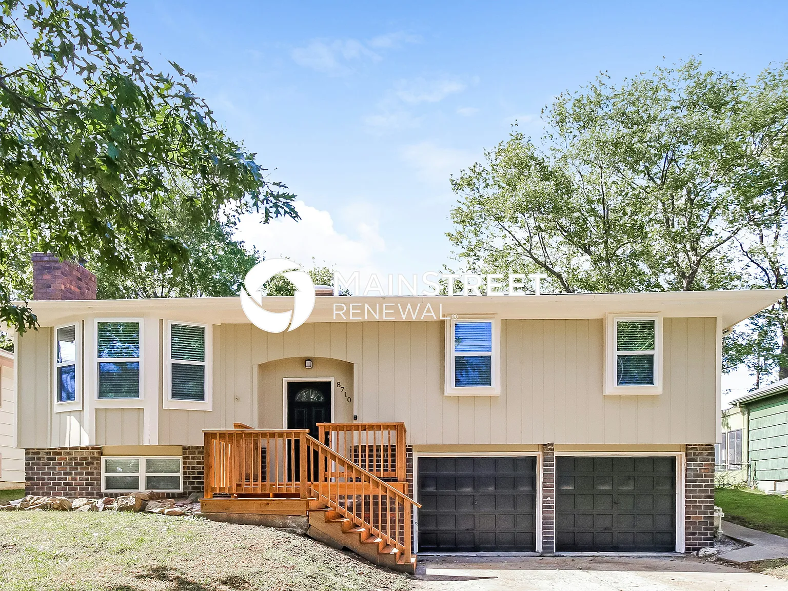 8710 Stark Ave — Photo 1