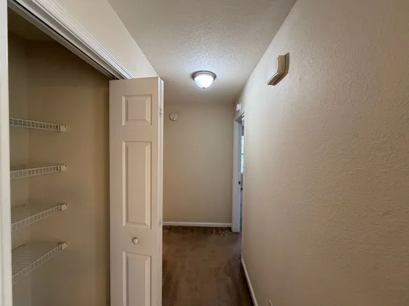 1704 N Patterson St APT 4, Valdosta, GA 31602