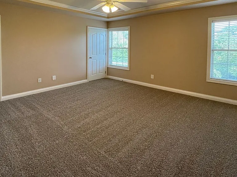 328 Broadleaf Ln — Photo 7