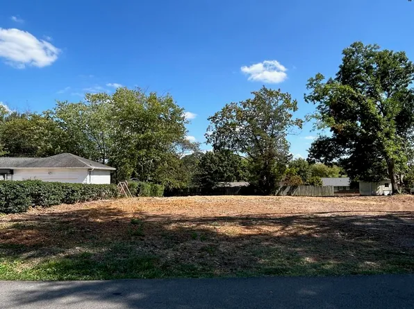 306 Emmett Ave NW, Cleveland, TN 37311