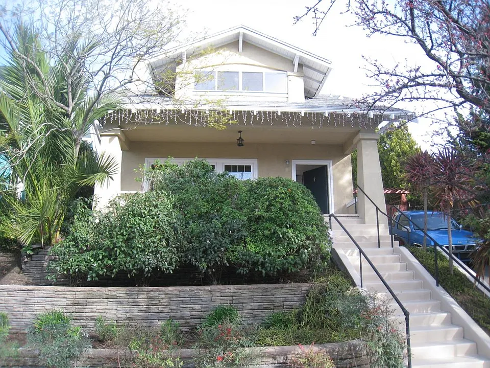 418 Newton Ave