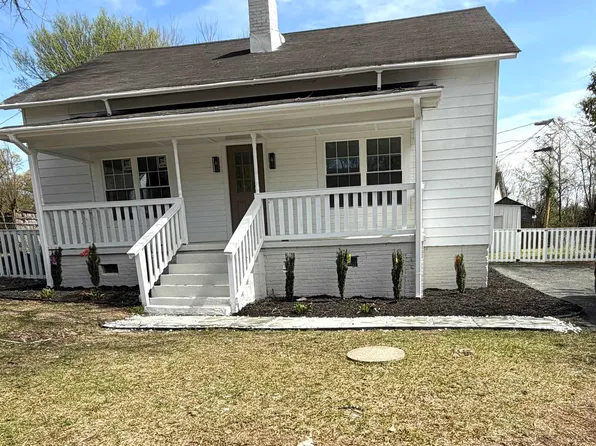 41 2nd St, Greenville, SC 29611