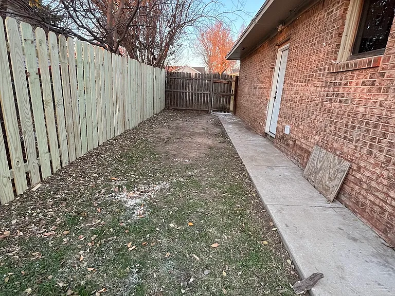 2148 NW Lincoln Ave — Photo 19