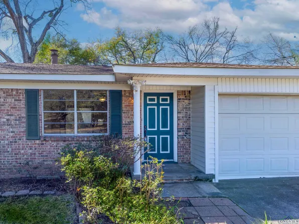 910 Meadowbrook Dr, Longview, TX 75601